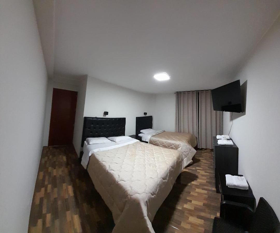 Ronald Hotel Churin Bagian luar foto